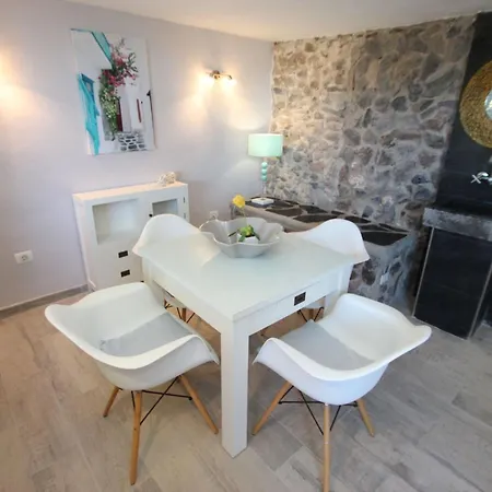 Apartamento In Guia De Isora- Teneriffa By Interhome Guía de Isora