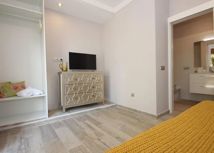 In Guia De Isora- Teneriffa By Interhome Apartment